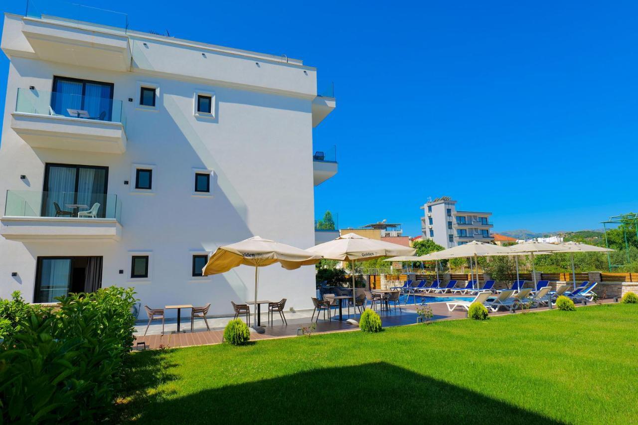 Alexander Hotel